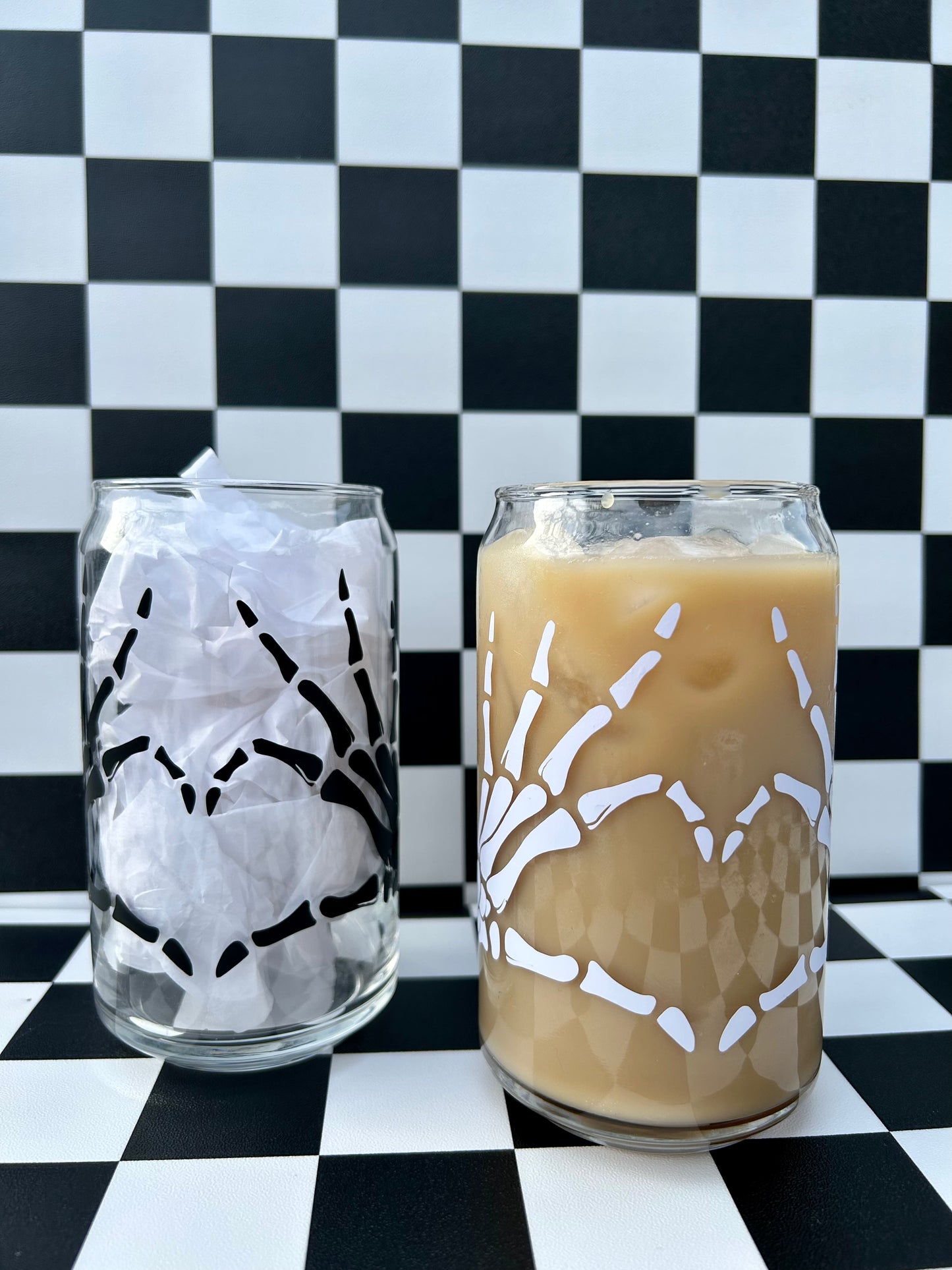 Skeleton Heart Hands - 16 oz. Glass